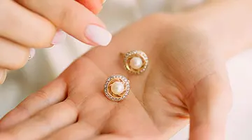 A demanda global por joias de inspira&ccedil;&atilde;o vintage dispara entre os millennials.